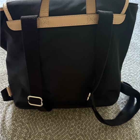 ♠️ Kate Spade black backpack with leather piping - Picture 3 of 3